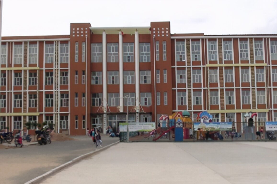 乌鲁木齐小学排名2022最新排名（新疆乌鲁木齐最好的重点小学)-第4张图片-PPT汇